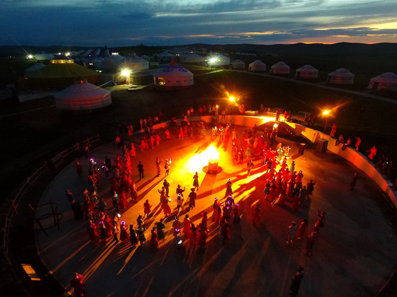 大草原篝火晚會(huì)