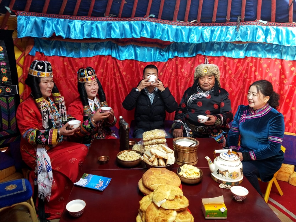 呼倫貝爾蒙古人家做客